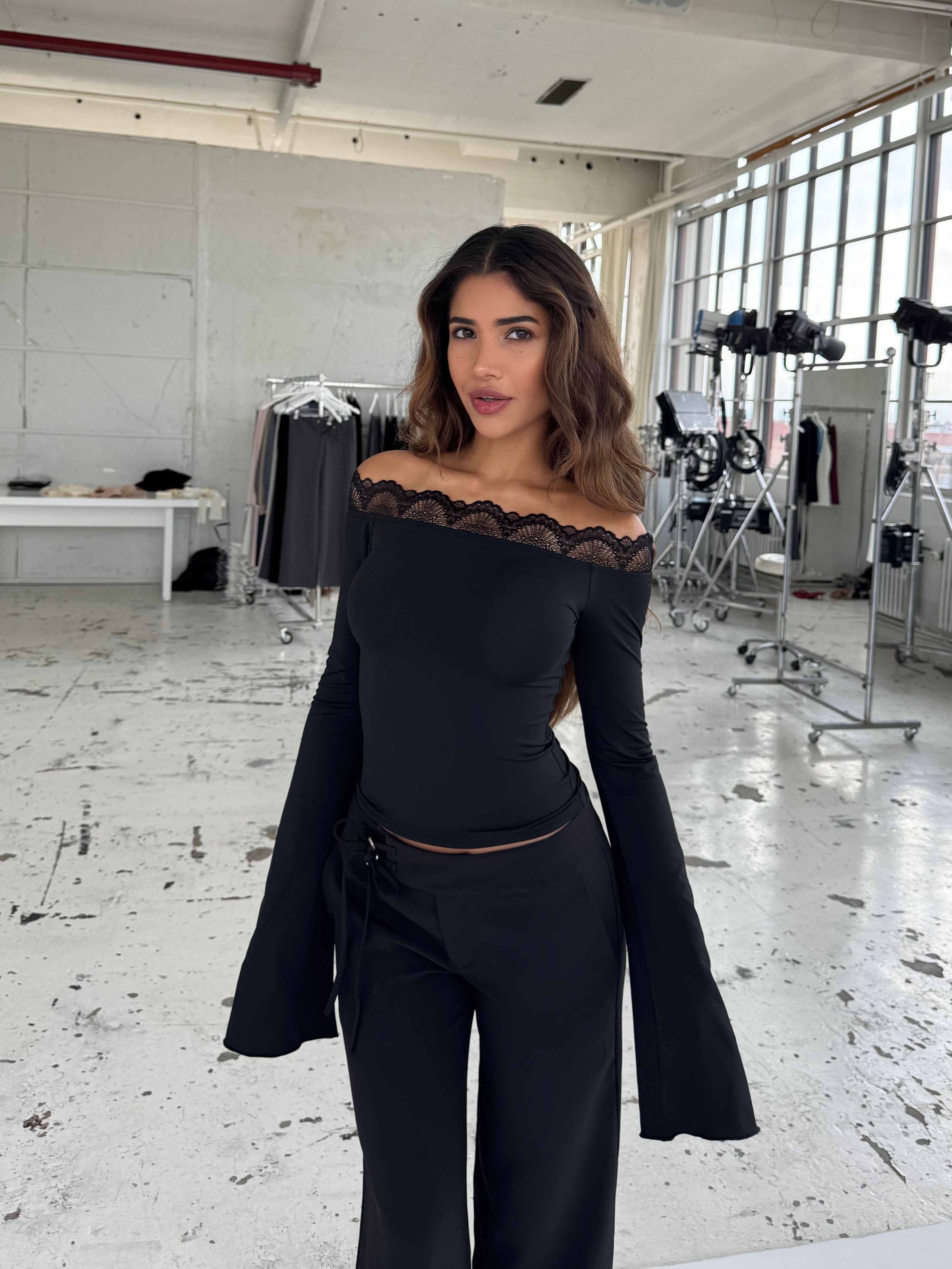 Bari basic lace top - sort