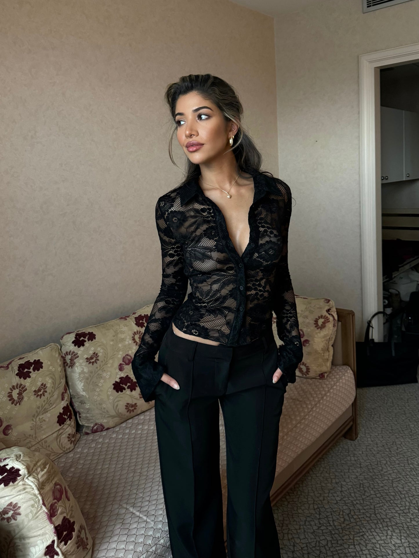 Grace lace top - black