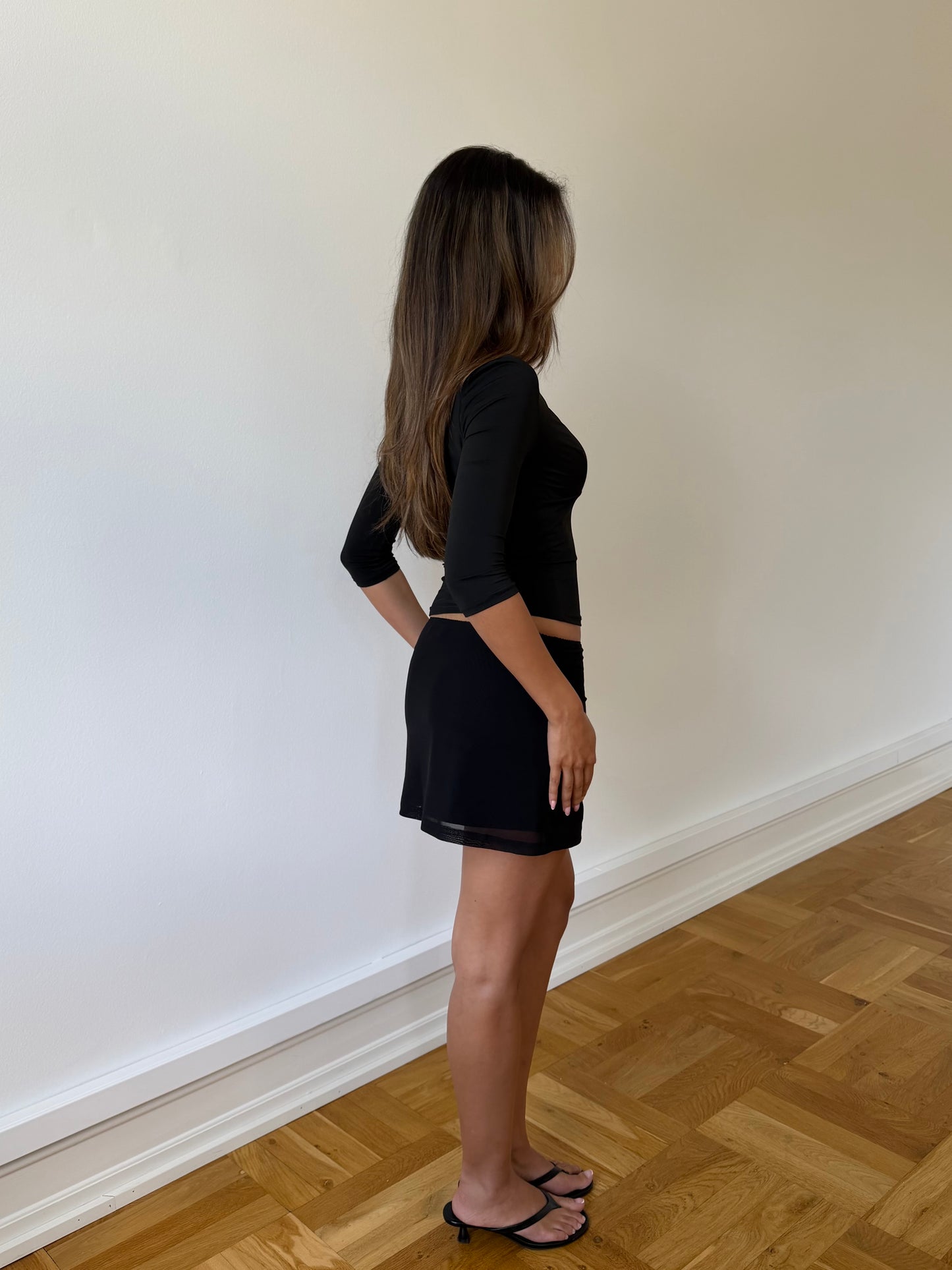 Melia Mesh Mini Skirt – Black