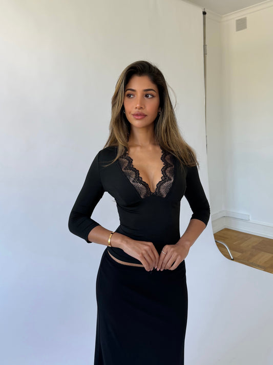 Lucia Quarter Sleeve Top – Black