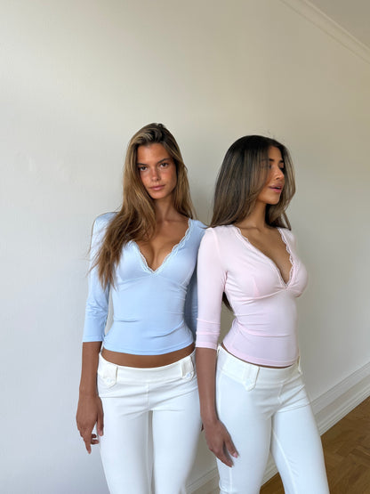 Quarter sleeve lace top - light blue