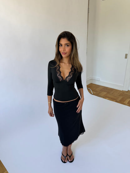 Lucia Quarter Sleeve Top – Black