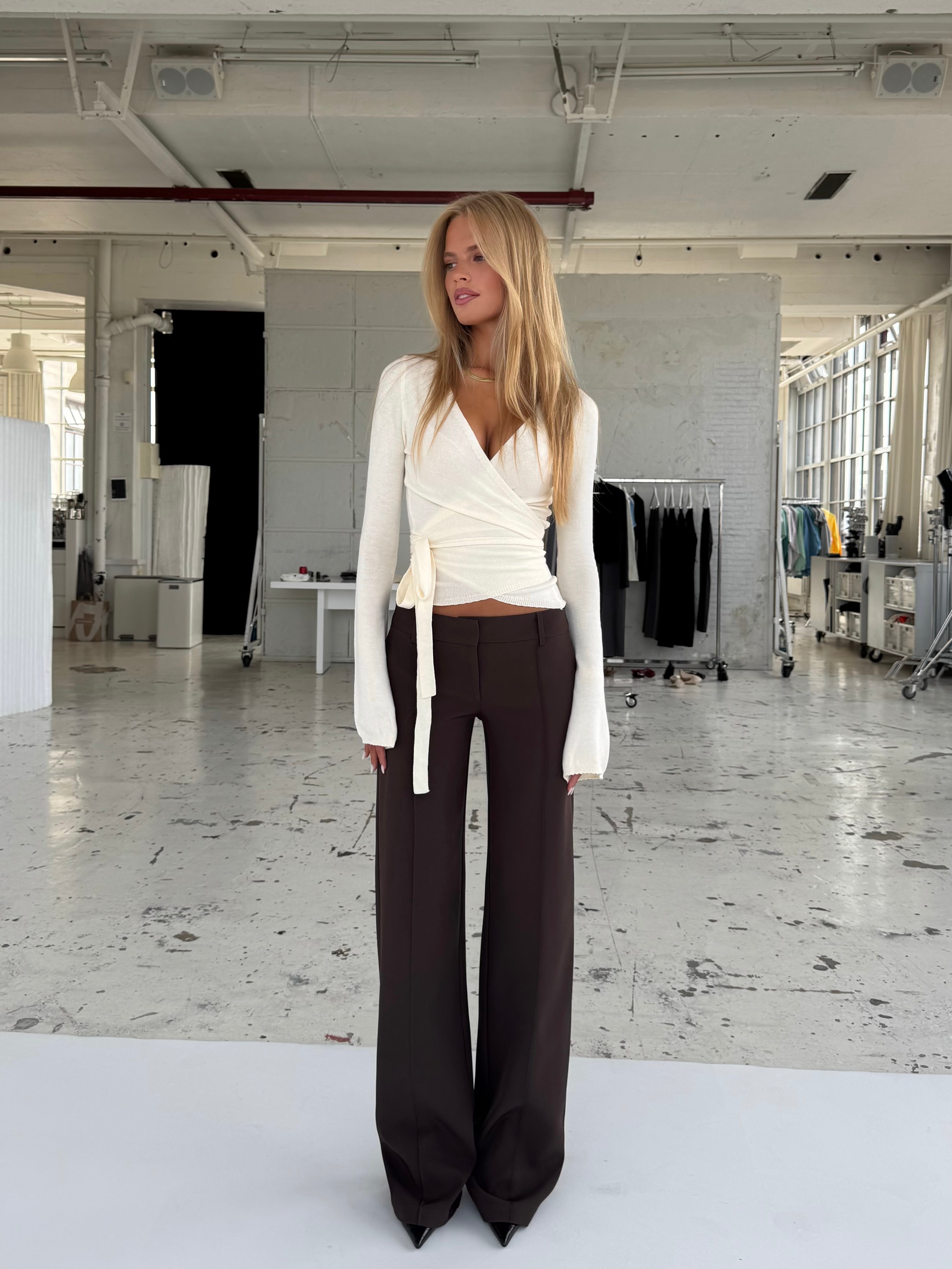 TALL Vera Wide low waist bukser - mørk brun