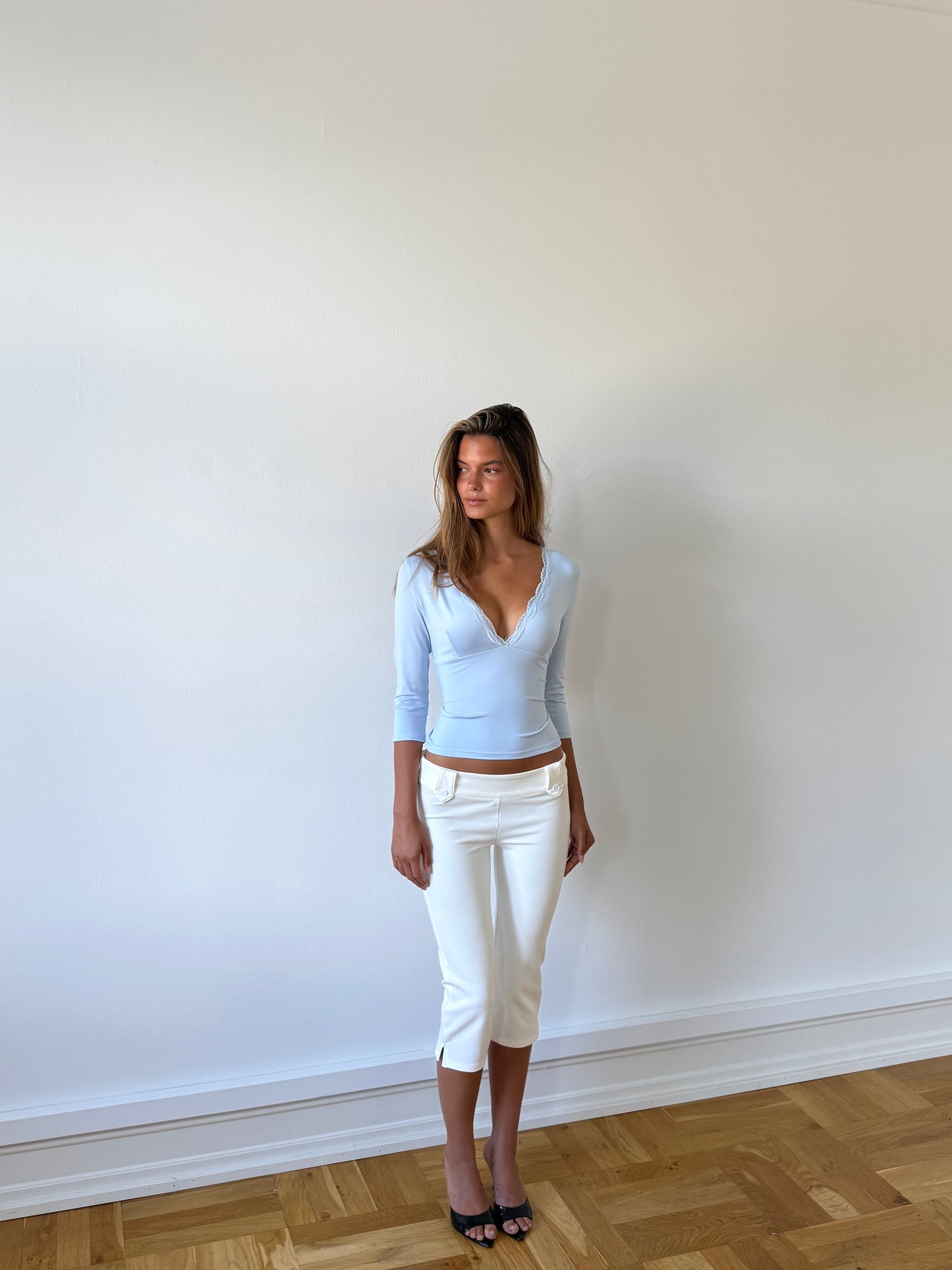 Quarter sleeve lace top - light blue