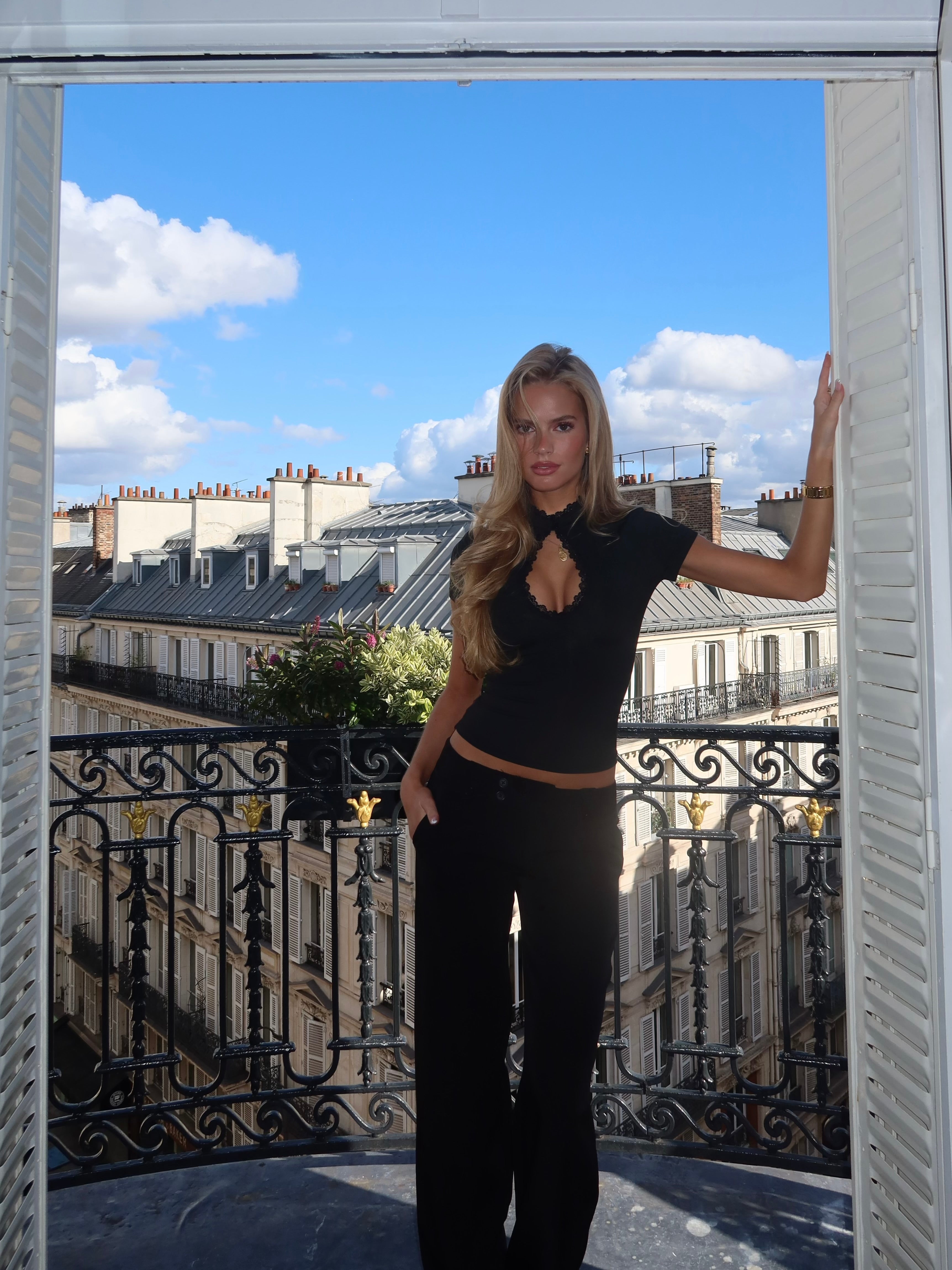 Baia lace top - sort