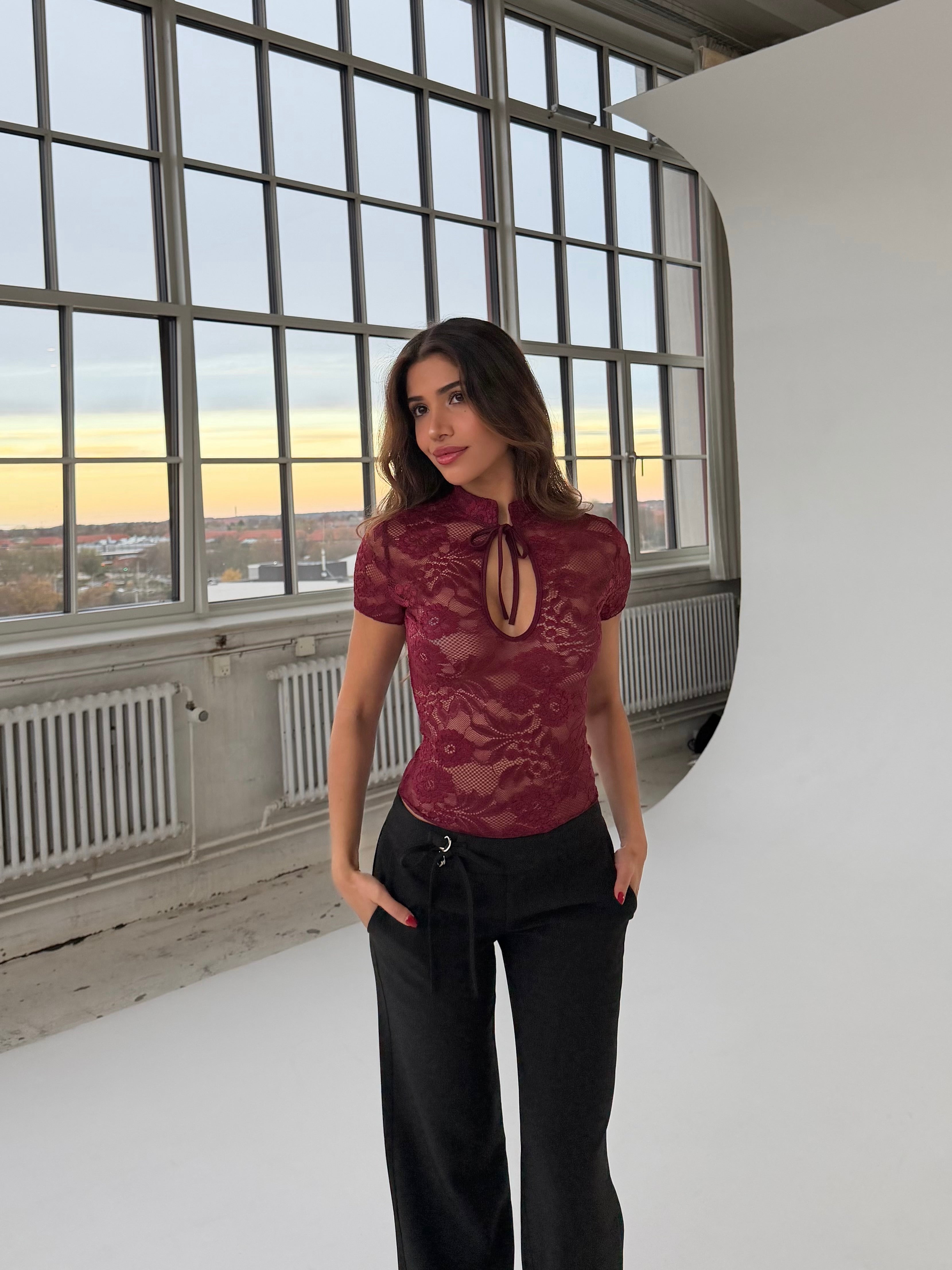 Cleo lace tee - bordeaux