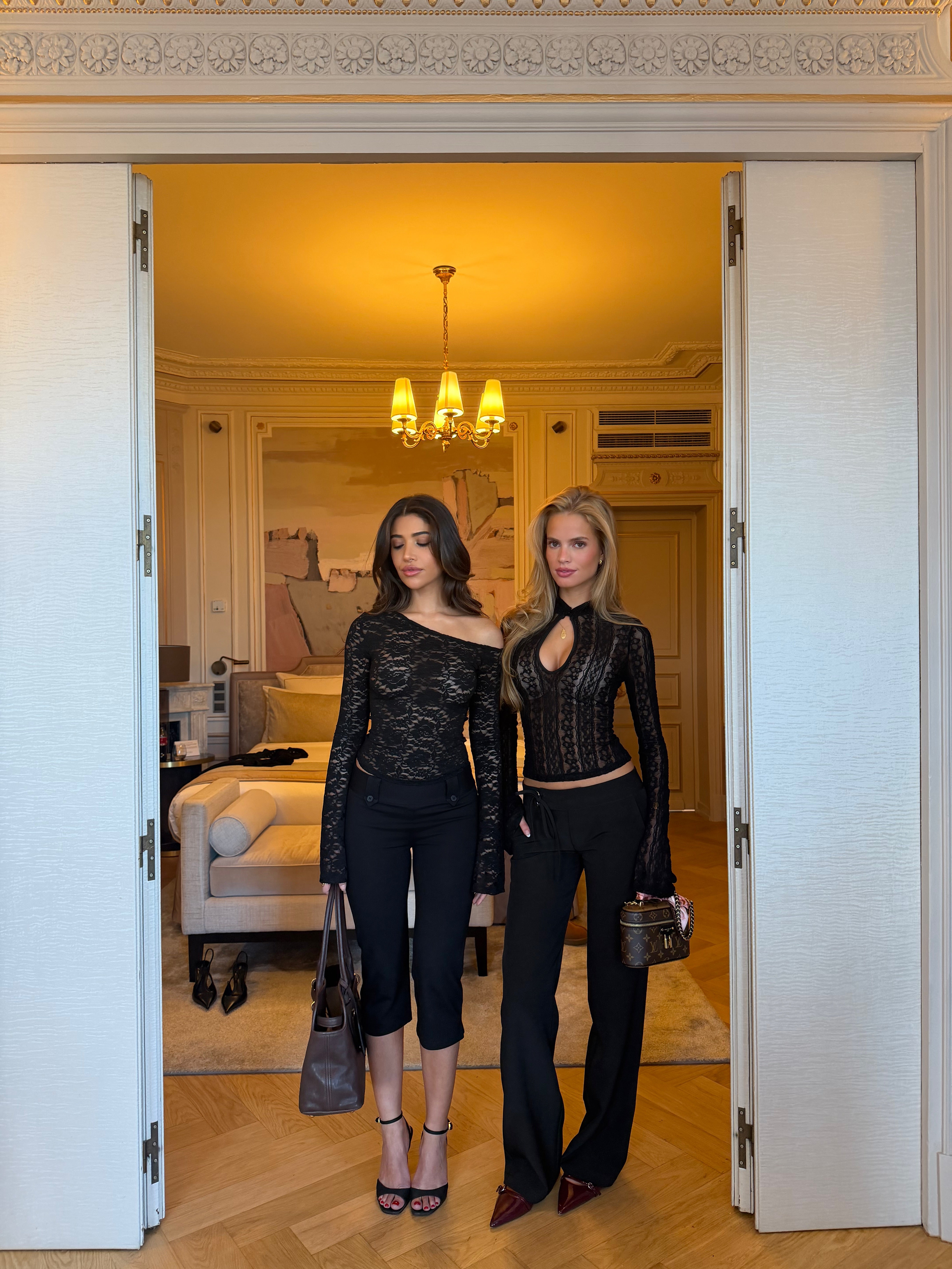 Ayla lace top - sort