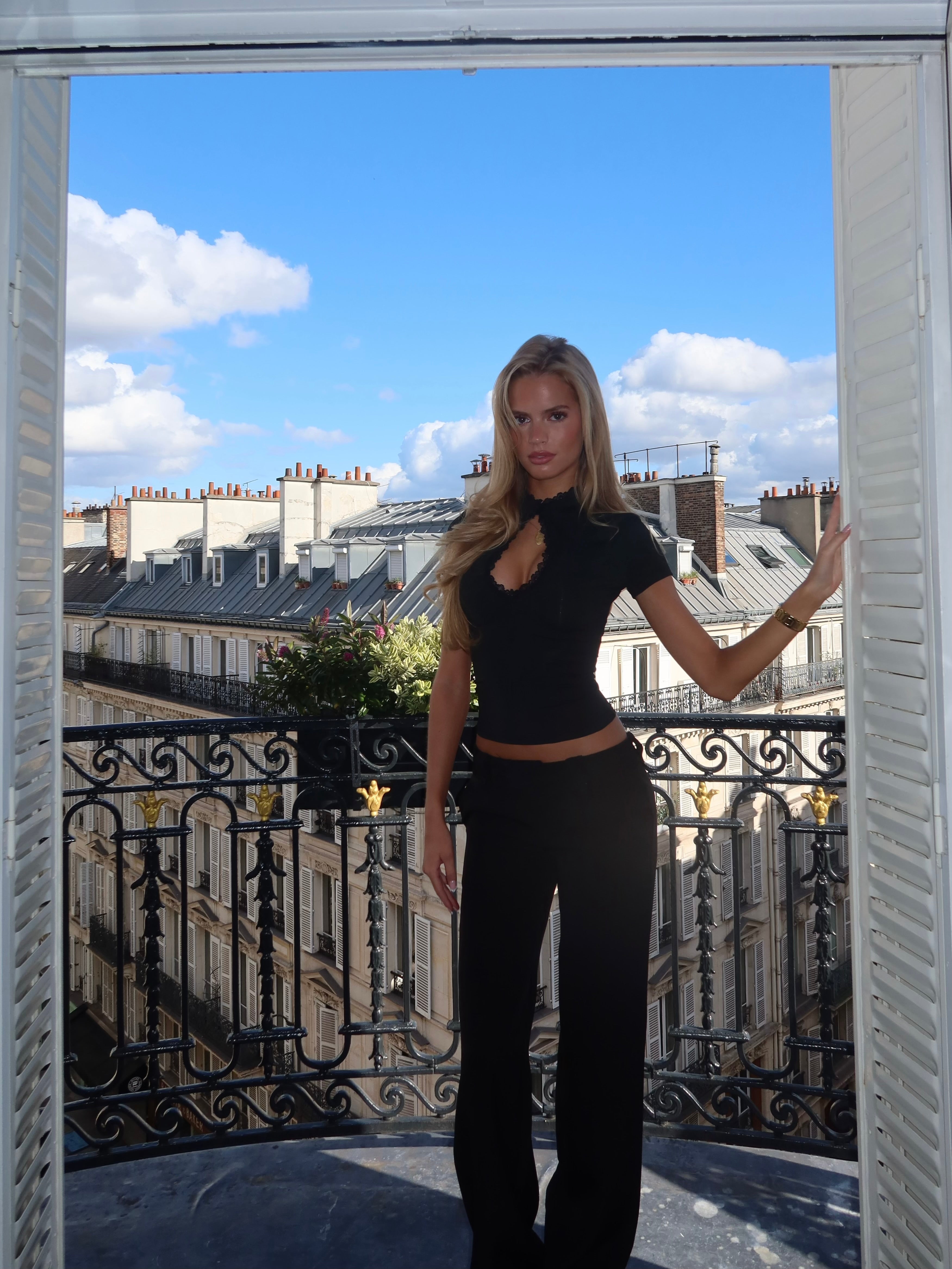 Baia lace top - sort