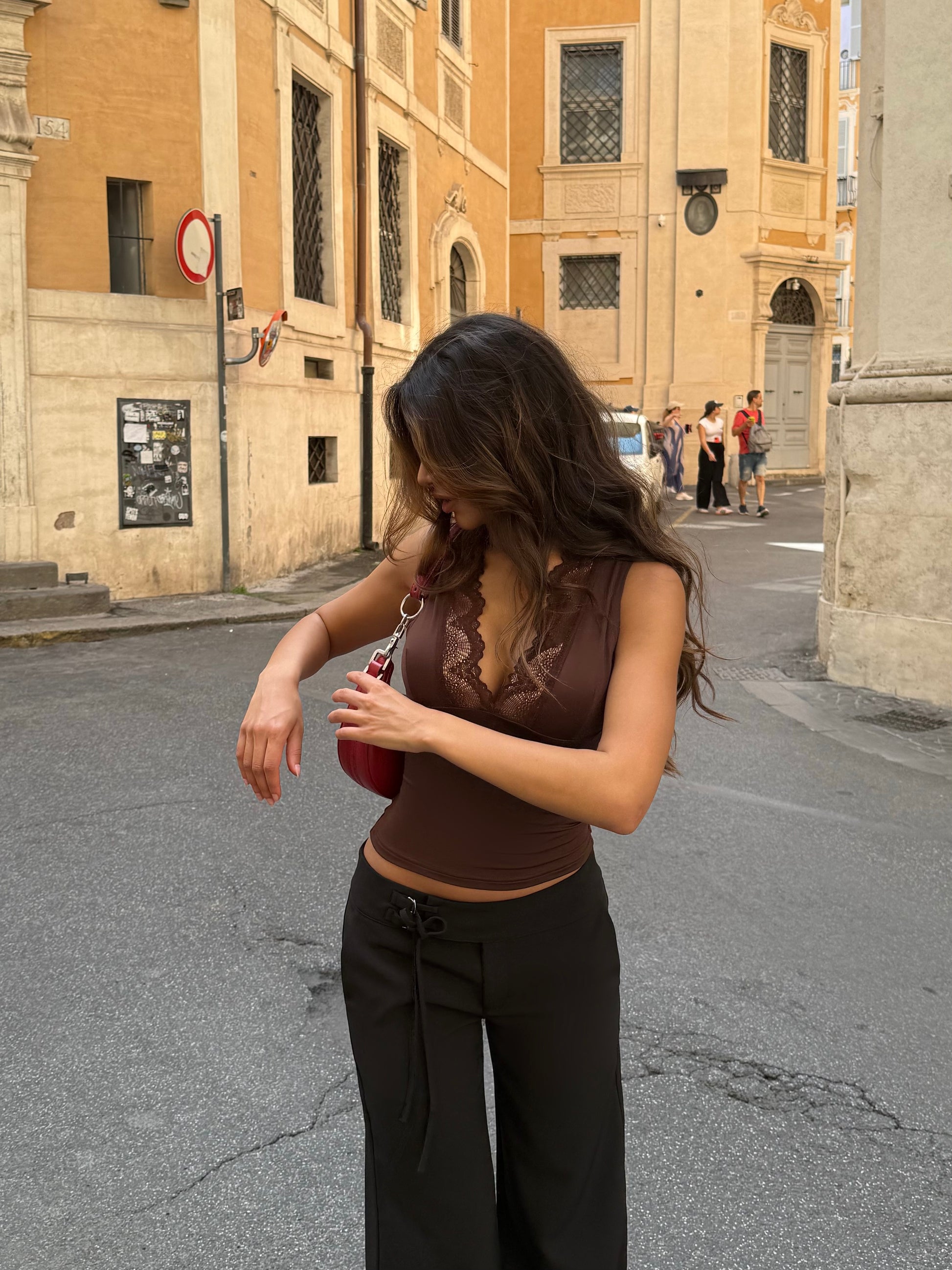 Lucia basic lace top - mørk brun