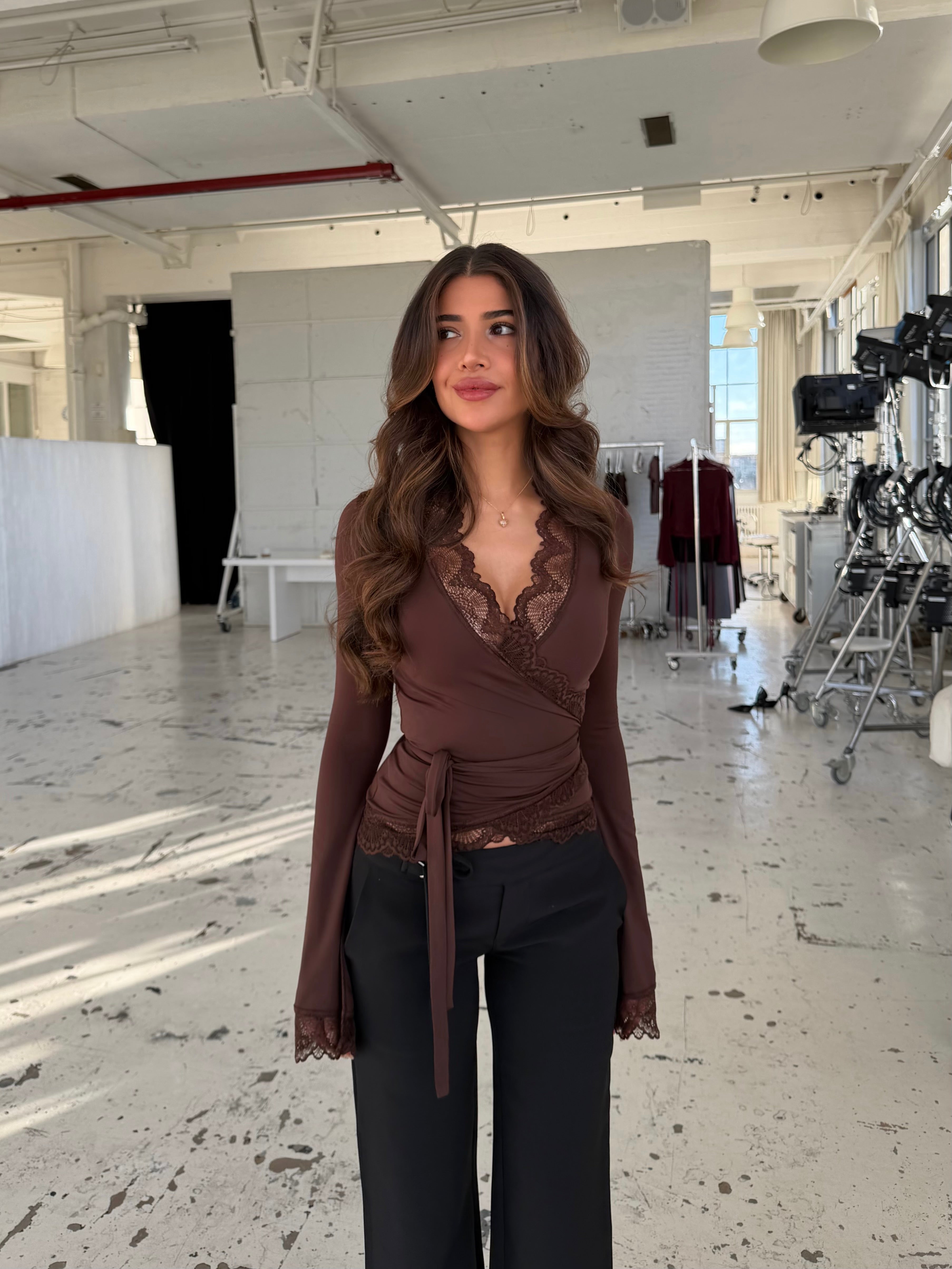 New ballerina basic lace top - mørk brun