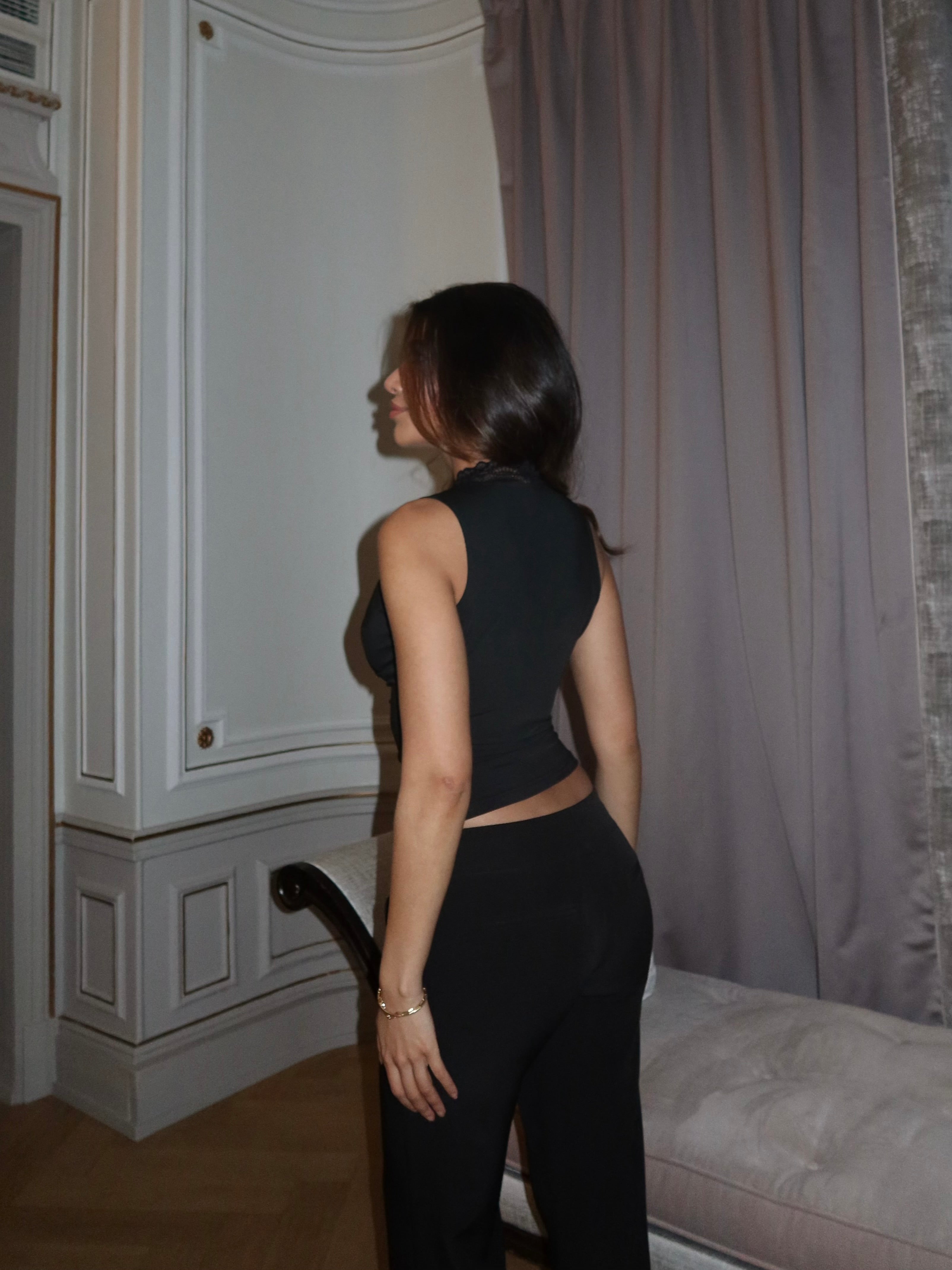 Alana lace top - sort