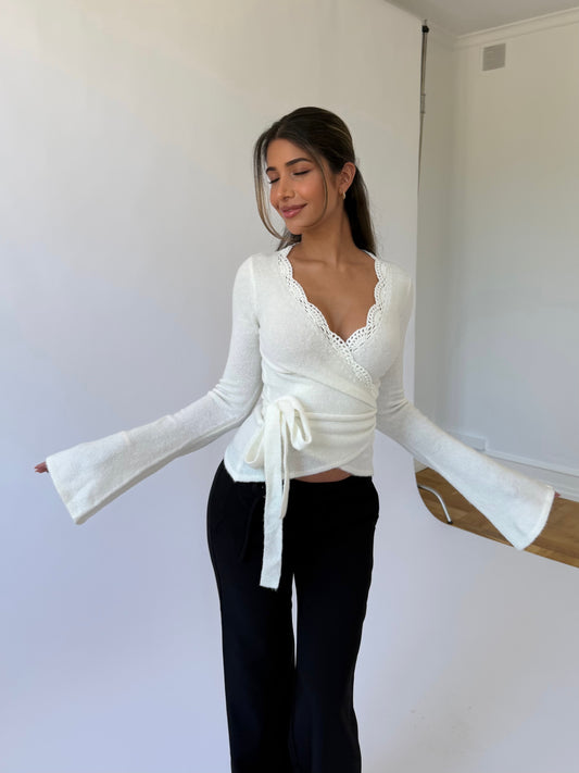 Wool Crochet Ballerina Cardigan – White